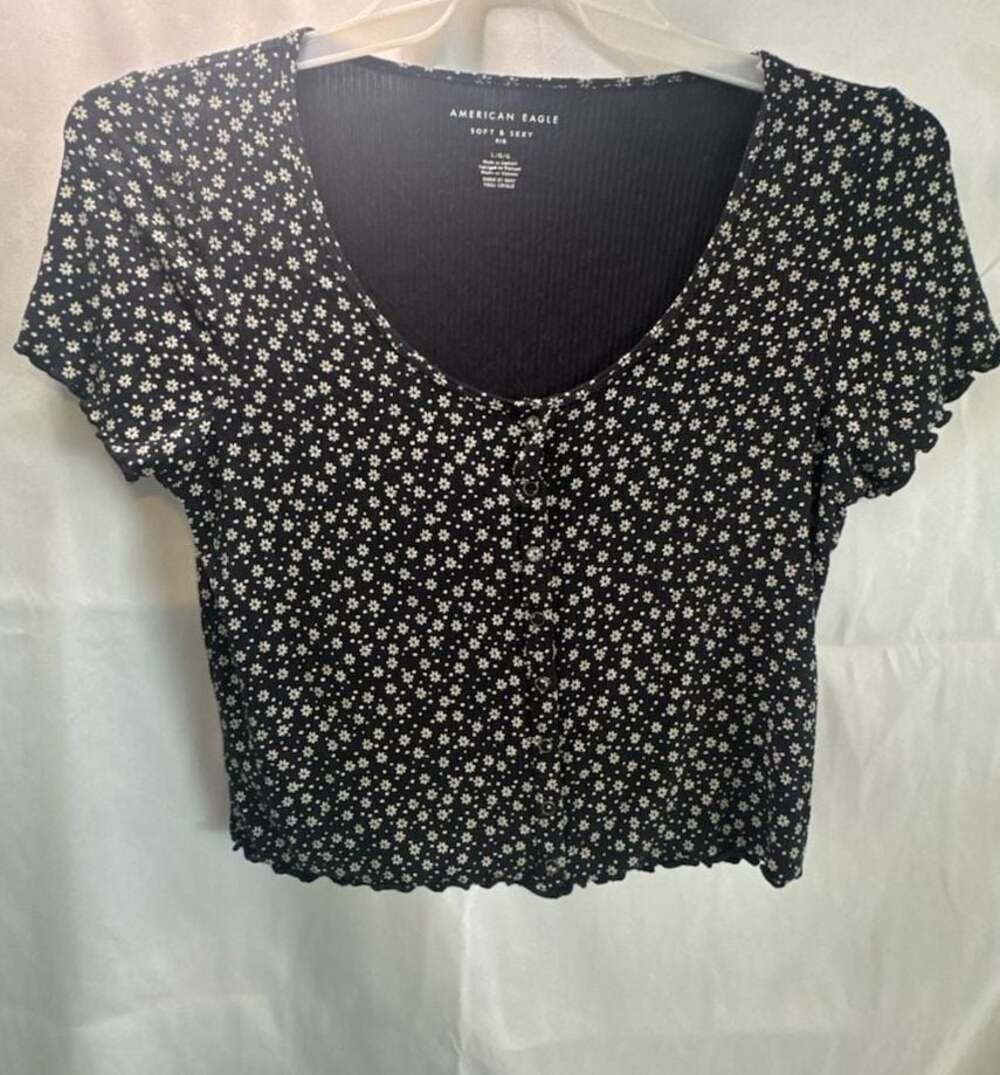 American Eagle Soft & Sexy Rib Floral Button Front Crop Top Size L